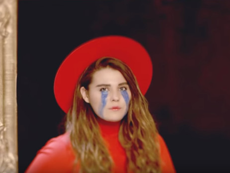 ﻿Cry. Вийшла англомовна версія пісні 