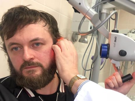 Dzidzio показал разорванную барабанную перепонку