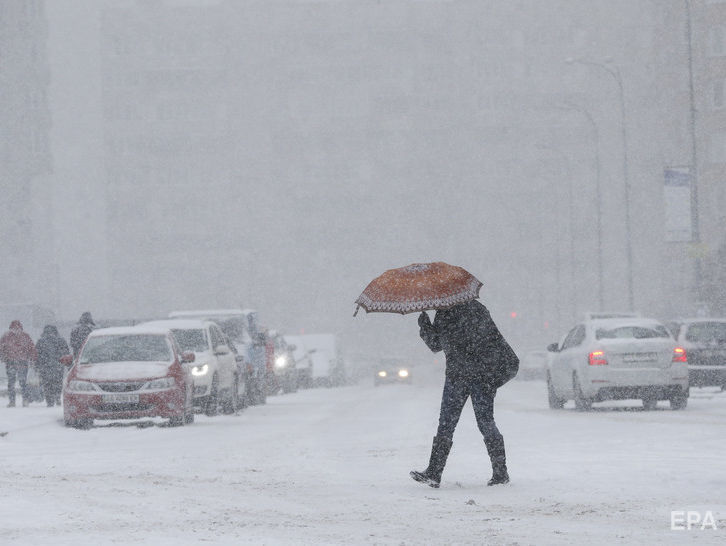 ﻿Ожеледиця, вітер, заметіль, снігопад. ДСНС попередила про погіршення погодних умов в Україні 3–4 січня