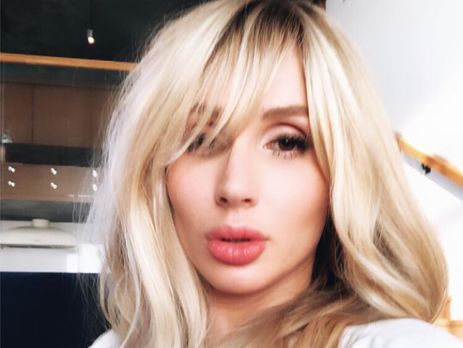 Loboda пообещала дочери купание с акулами в океане