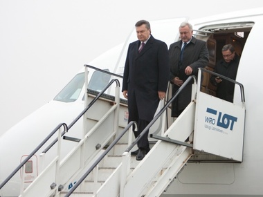 Самолет Януковича три часа не мог приземлиться в Борисполе