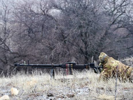 ﻿Доба на Донбасі. Три обстріли бойовиків, поранено українського військового