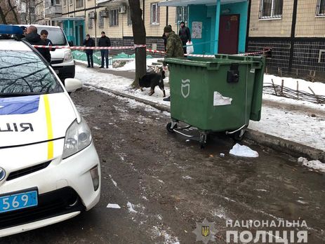 ﻿У Дніпрі у сміттєвому баку виявили валізу з тілом жінки 