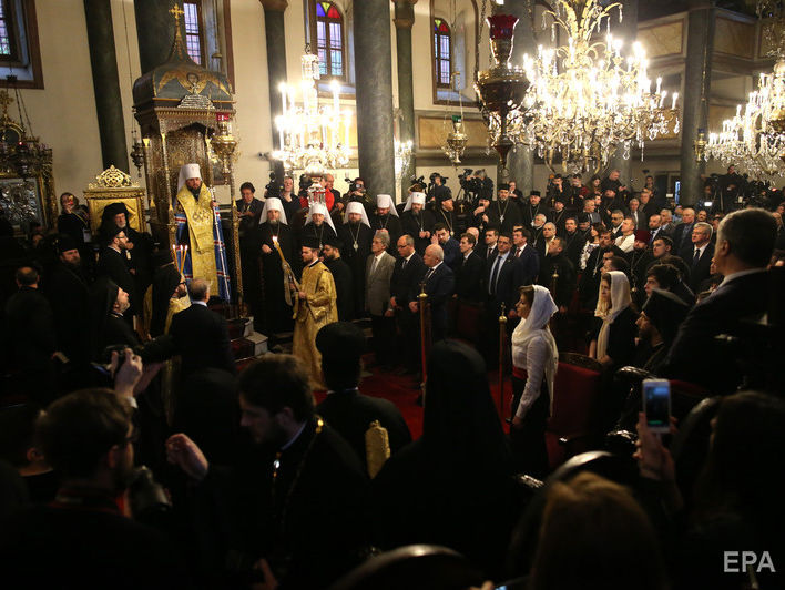 ﻿Українська делегація в Стамбулі після підписання томосу заспівала колядку "Нова радість стала". Відео