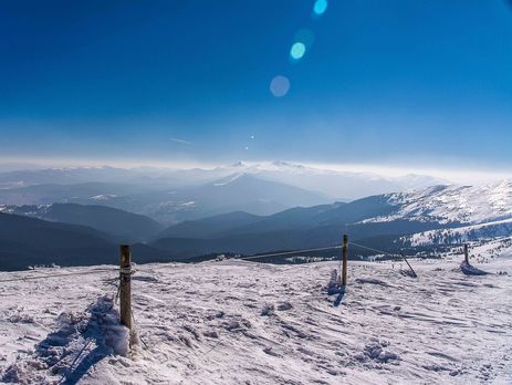 ГСЧС предупредила об опасности схода лавин в Карпатах