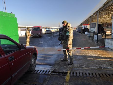 Боевики 5 января приоритетно пропускали через линию разграничения отдельную категорию лиц, остальные стояли в очередях – штаб операции Объединенных сил