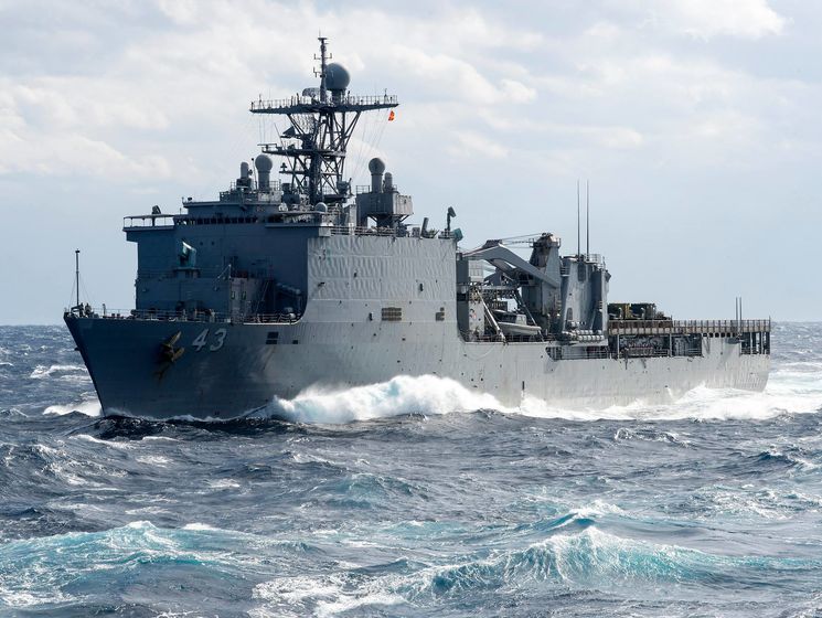 США отправили в Черное море десантный корабль USS Fort McHenry