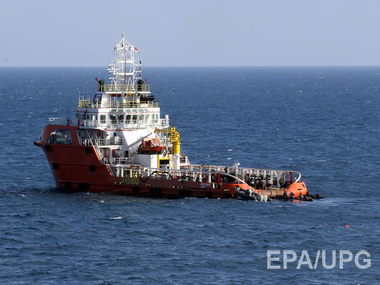 Спасатели возобновляют поисковые работы на месте крушения лайнера AirAsia