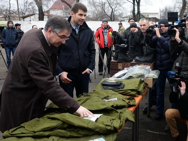 Минобороны: Канада передала Украине 48 контейнеров гуманитарной помощи