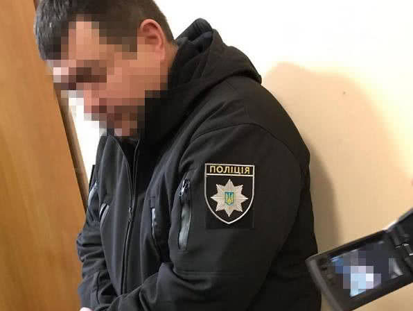 ﻿В Одесі під час одержання хабара затримали підполковника поліції – СБУ