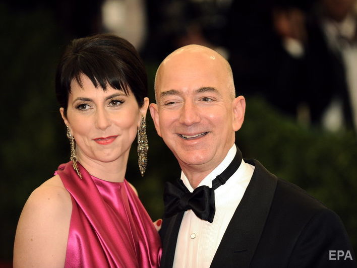 Богатейший человек мира, основатель Amazon Безос сообщил о разводе