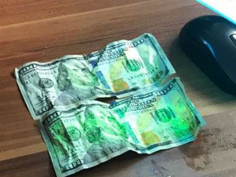 В Закарпатье пограничник пытался съесть взятку, чтобы избежать ответственности – полиция