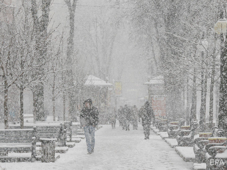 ﻿Сніг, хуртовини, вітер. ДСНС попередила про складні погодні умови в Україні