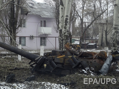 Пресс-центр АТО: За два дня украинские военные уничтожили 60 террористов и четыре танка
