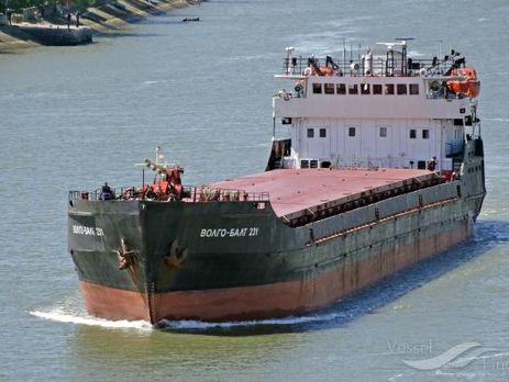 Сухогруз Volgo Balt 214 под флагом Панамы с грузом угля вышел из российского порта Азов в турецкий Самсун