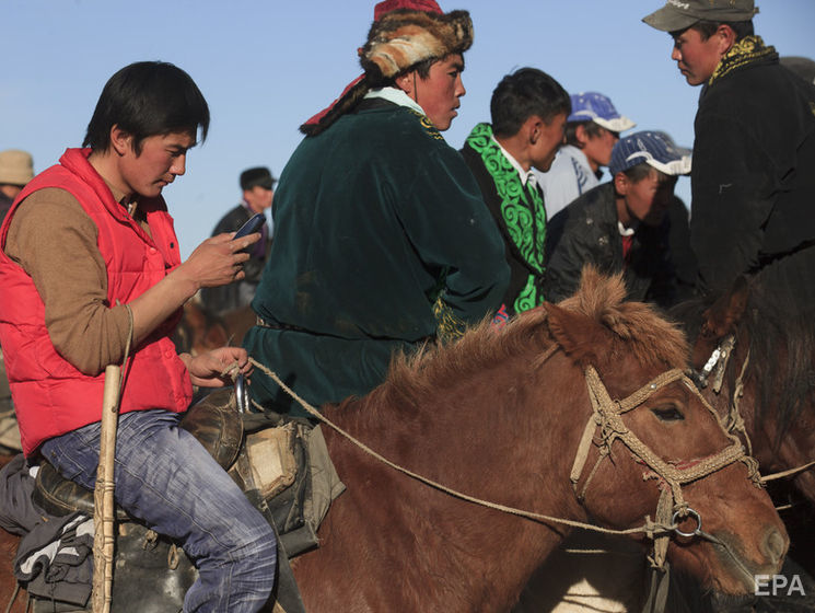 Китай разрешил более 2 тыс. этнических казахов отказаться от китайского гражданства и покинуть страну