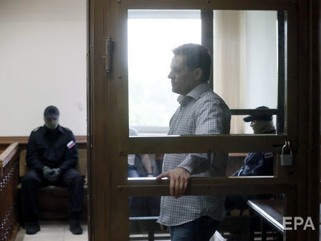 Фейгин: Администрация колонии улучшила условия содержания Сущенко