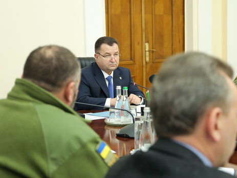 ﻿Полторак повідомив про звільнення через службову невідповідність двох начальників квартирно-експлуатаційних управлінь Міноборони