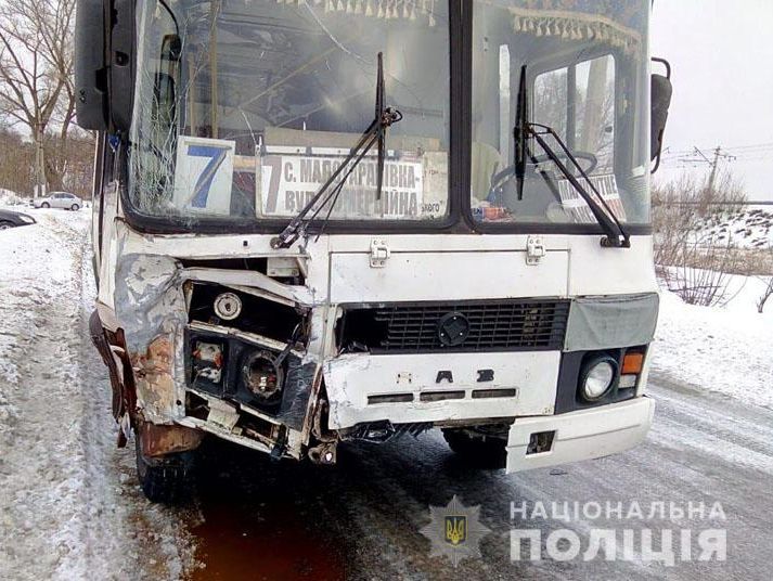 ﻿У Краматорську у ДТП із рейсовим автобусом загинуло три людини