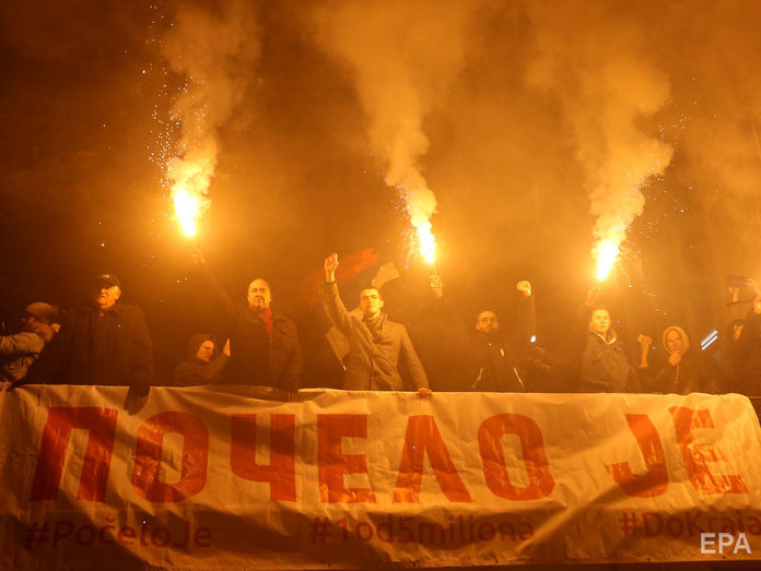 В Сербии прошли новые массовые акции протеста против президента Вучича