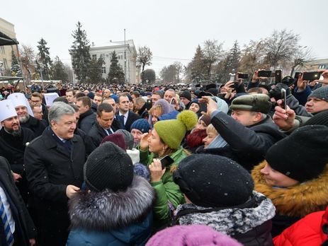 ﻿Порошенко про Росію: Зараз українська церква є канонічною. А де їхній томос? Сталіним підписаний?