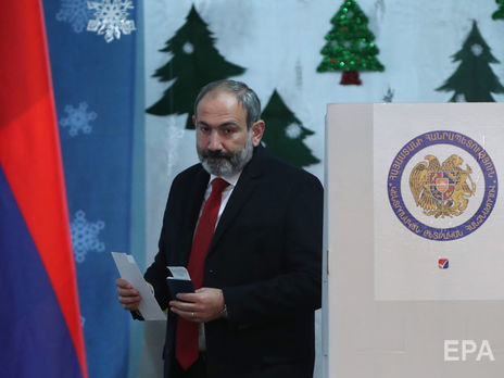 Пашинян є лідером парламентської фракції "Мій крок"