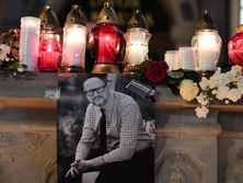 Мер Гданська помер від поранення, ГПУ оголосила підозру екс-міністру оборони Саламатіну. Головне за день