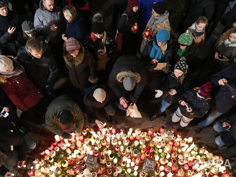 В Польше прошли акции памяти погибшего мэра Гданьска. Фоторепортаж
