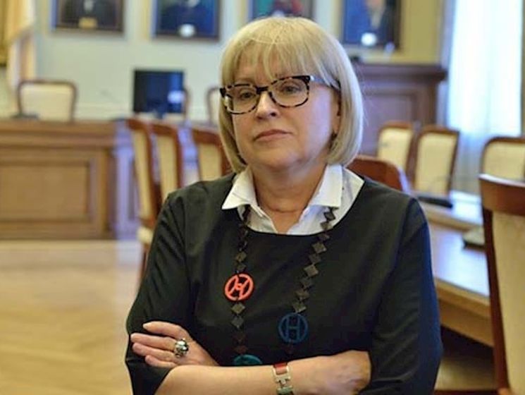 Амосова заявила, что Супрун объявила ей войну и подписала четвертый приказ об увольнении
