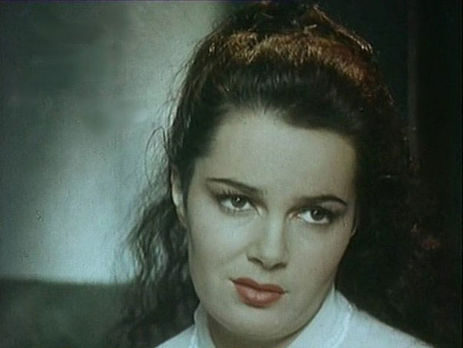 Сестра Быстрицкой заявила, что бывший продюсер актрисы призналась в хищении денег с ее счетов 