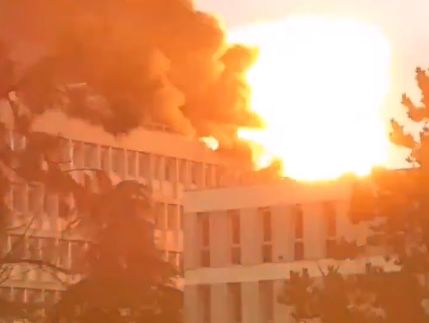 На территории университета Лиона прогремел взрыв, сообщается о трех пострадавших