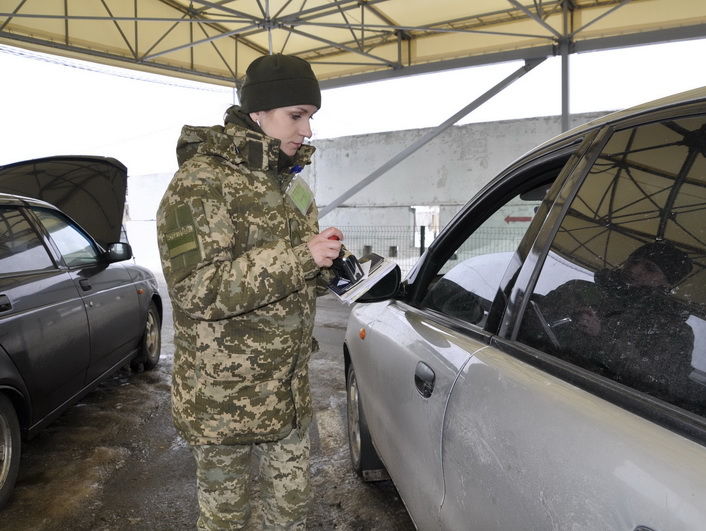 ﻿Чоловік, причетний до незаконних збройних формувань на Донбасі, намагався виїхати з ОРДО – Держприкордонслужба України
