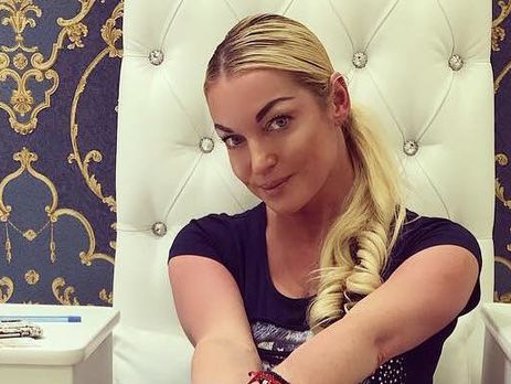 Голая Волочкова позировала в снегу