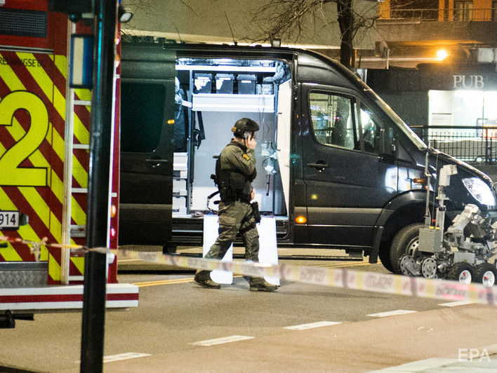 В центре Осло гражданин РФ ударил ножом женщину. В полиции он заявил, что "хотел совершить теракт и убить больше людей"