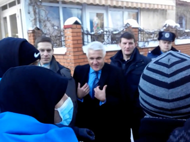 Литвина в Житомире заставили оправдываться за голосование в Раде