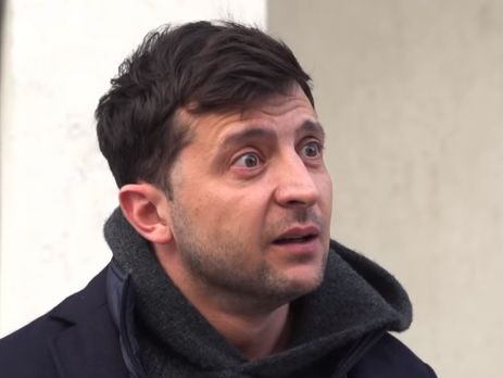 За автомобилем Зеленского ездит микроавтобус компании из группы 