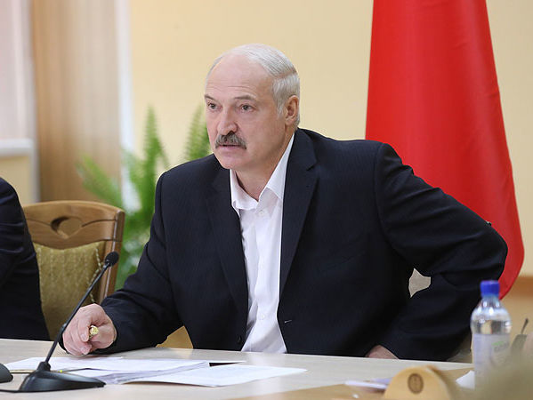 ﻿В Україні досить людей, які будуть у 10 разів гіршими за НАТО – Лукашенко