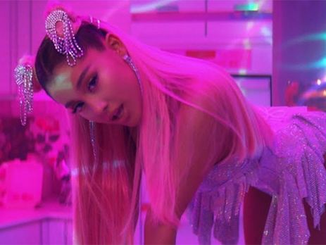 7 Rings. Клип Гранде набрал более 7 млн просмотров на YouTube за несколько часов. Видео