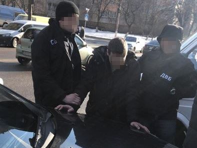 ﻿СБУ затримала на хабарі працівників Головного управління Нацполіції у Вінницькій області