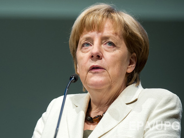 Меркель допускает введение новых санкций против России 