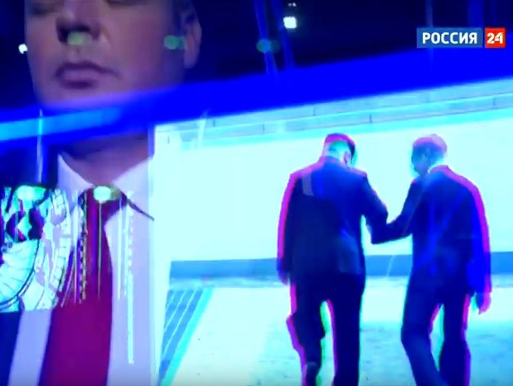 ﻿Колишній оператор "России 24": Оформлення студії розробляли провідні психологи, щоб упливати на телеглядачів на рівні підсвідомості