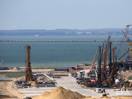 Жертвами взрыва и пожаров на судах возле Керченского пролива стало минимум 10 человек – СМИ