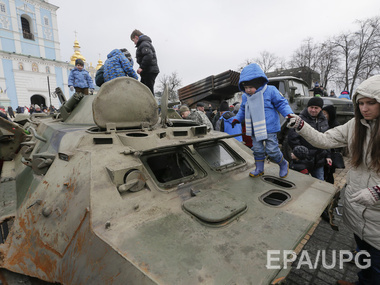 Аваков: Если бы в Киев доставили всю технику боевиков, не хватило бы ни Михайловской площади, ни Майдана