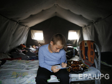 Более 6 тысяч беженцев из Донбасса попросили разрешение на работу в Беларуси