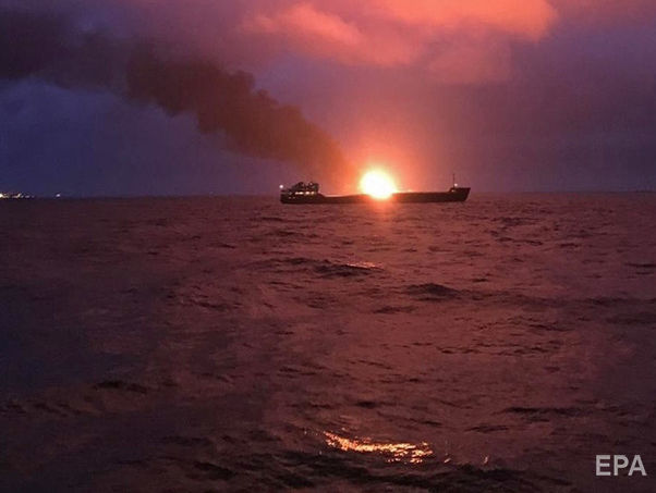 ﻿Слідчий комітет Росії кваліфікував пожежу на двох суднах у районі Керченської протоки як заподіяння смерті через необережність
