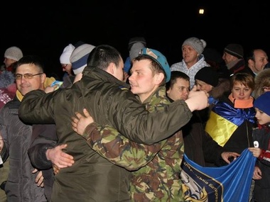 В Николаеве встречали бойцов 79-й аэромобильной бригады. Фоторепортаж