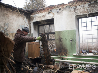 Москаль: Попасную обстреляли из артиллерии и минометов, сгорел частный дом