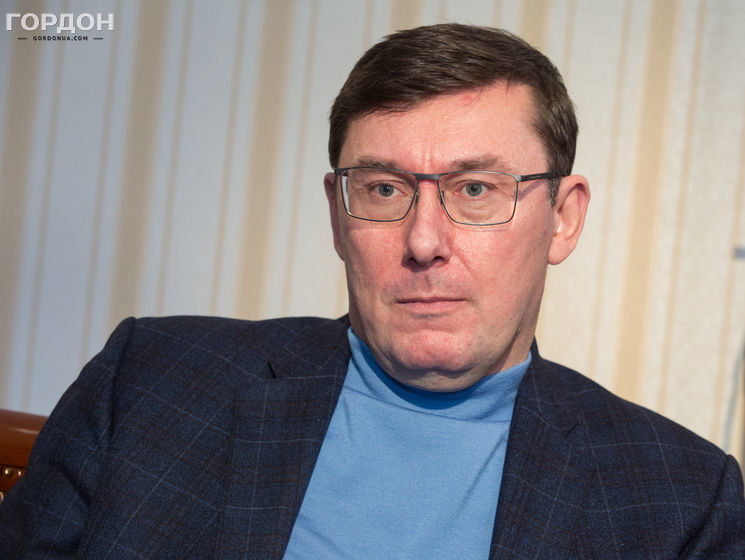Луценко: Янукович сказал: "Я лучше дам себе кочергу в задницу засунуть, чем Луценко выпущу"