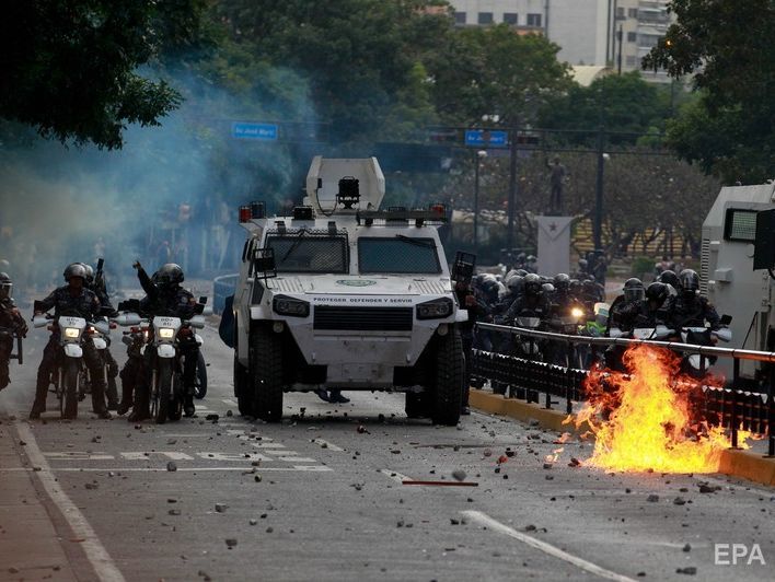 В Венесуэле в ходе протестов погибло 16 человек