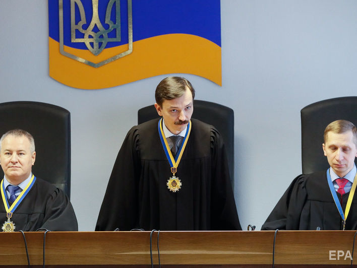 ﻿Оболонський суд вважає провину Януковича доведеною – вирок